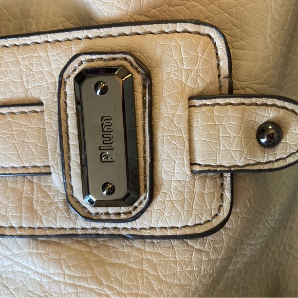 Plum Purse Vintage off white color - Picture 9 of 10